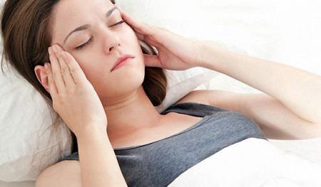 Причины и лечение шума в голове в домашних условиях