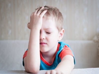 Причины возникновения эпилепсии у детей, симптомы и первые признаки приступов