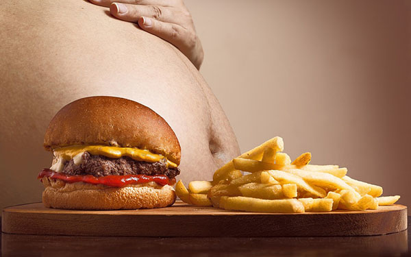 Тошнит после еды - симптом каких заболеваний и причины тяжести или болей в желудке
