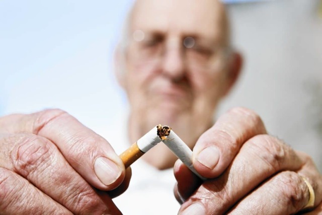 Курение повышает или понижает давление
