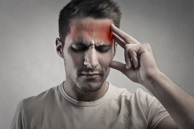 Причины сильной головной боли в лобной части