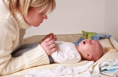 Признаки эпилепсии у грудничков и маленьких детей до 1 года: причины возникновения, первые симптомы заболевания у новорожденных малышей, принципы лечения и последтвия