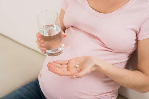 Мигрень при беременности - причины, фазы, лечение, профилактика