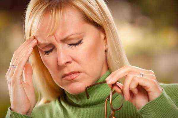 Мигрень без ауры: причины, симптомы и способы лечения