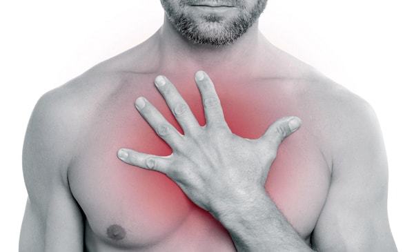 Боль и жжение в грудной клетке: причины, лечение