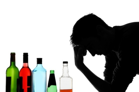 Изжога после алкоголя: первая самопомощь, основные причины, механизм развития и методы лечения после употребления спиртных напитков, препараты и рецепты
