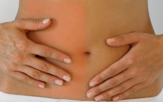 Боль в животе справа от пупка: причины и симптомы