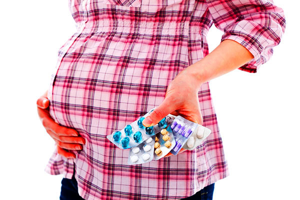 Лекарства при болях в желудке: как принимать обезболивающие таблетки, снимающие спазм при беременности, их названия и лечение