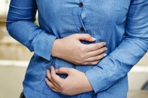 Что делать если болит желудок — когда лечить в домашних условиях