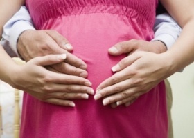 Икота у плода во время беременности: причины и ощущения