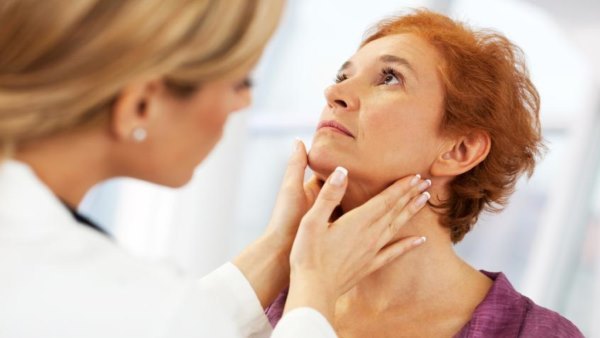 Повышенная потливость головы у женщин - причины недуга и методы лечения
