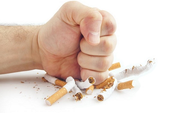 Почему тошнит от сигарет курю давно