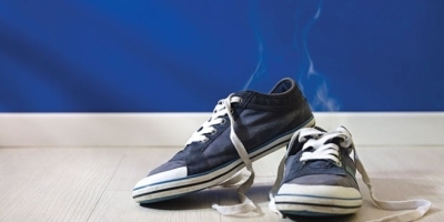 Как продезинфицировать обувь от грибка ногтей и стоп?