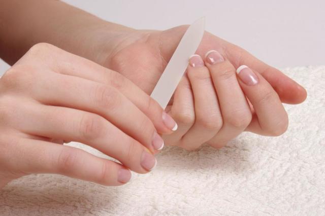 Удлинение ногтевого ложа: как удлинить ногтевую пластину?