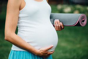 Опасна ли молочница при беременности